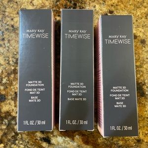 Mary Kay 3D Matte Foundation Ivory w130
